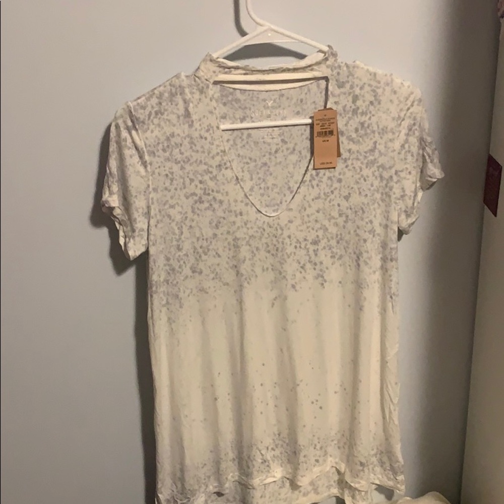 *NWT* American Eagle gray and white tee